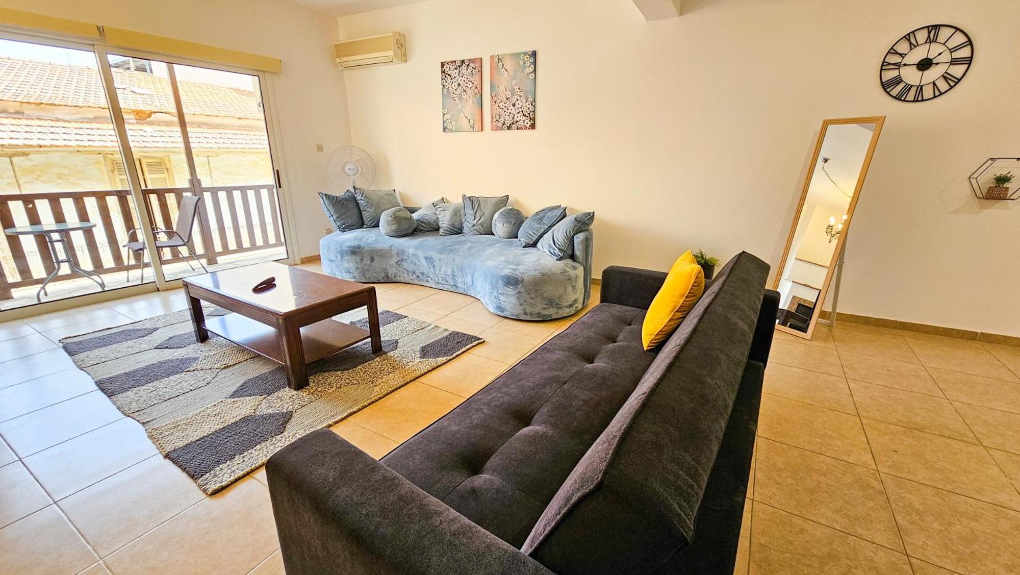 Sky Line City Apartment, 150M From Chabad Lubavitch ラルナカ エクステリア 写真